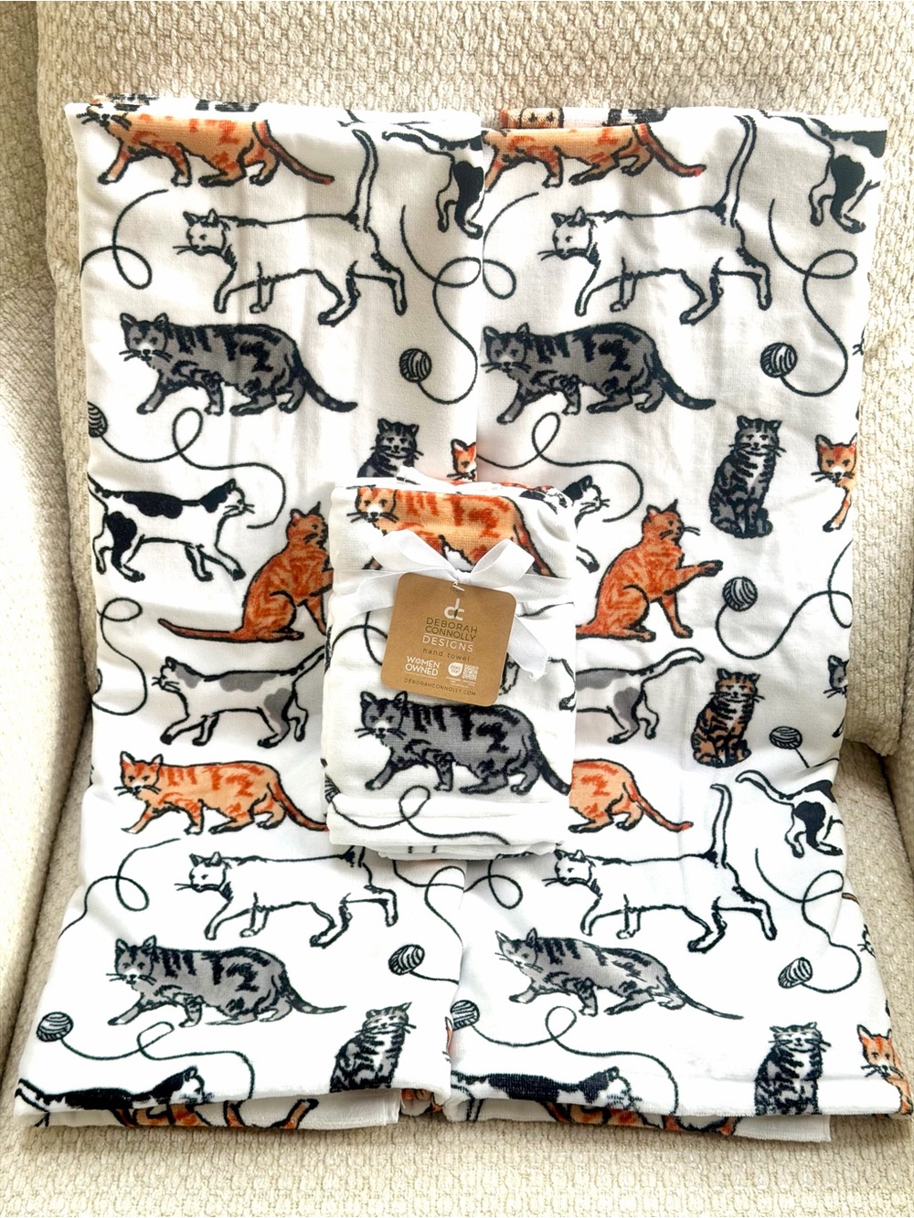 Deborah Connolly 4pc Cat Print Bath & Hand Towel Set White Orange Decor Gift NWT